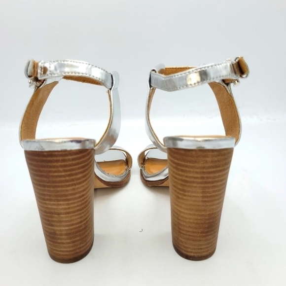 Coach Metallic/Silver Lexey Sandals Size 7 B - Picture 6 of 16